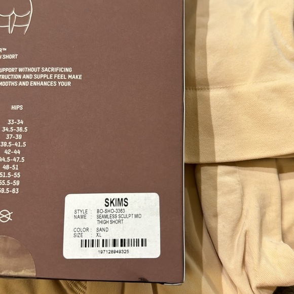 New
Shapewear Shorts
MID THIGH SHORT - Picture 5 of 7